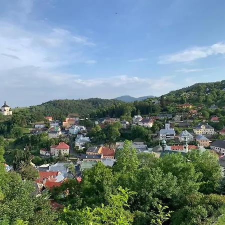 Stiavnica Apartamento *