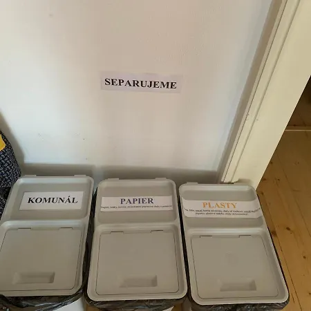 Stiavnica Apartamento *